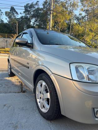 CHEVROLET CORSA 1.0 MPFI JOY 8V GASOLINA 4P MANUAL CHEVROLET CORSA 1.0 MPFI JOY 8V GASOLINA 4P MANUAL